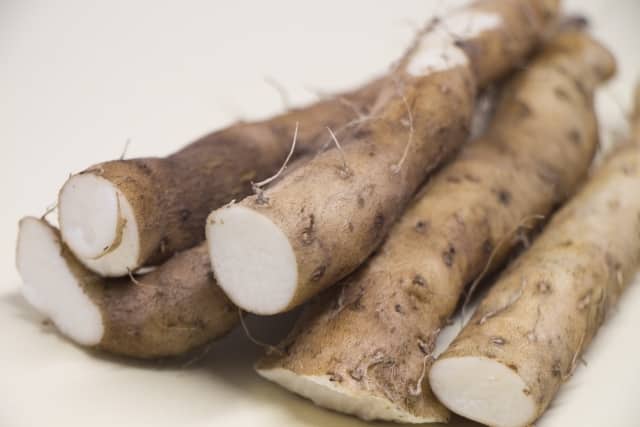 長芋の皮の黒い斑点は食べれる 皮ごと食べていいの 食べ物info